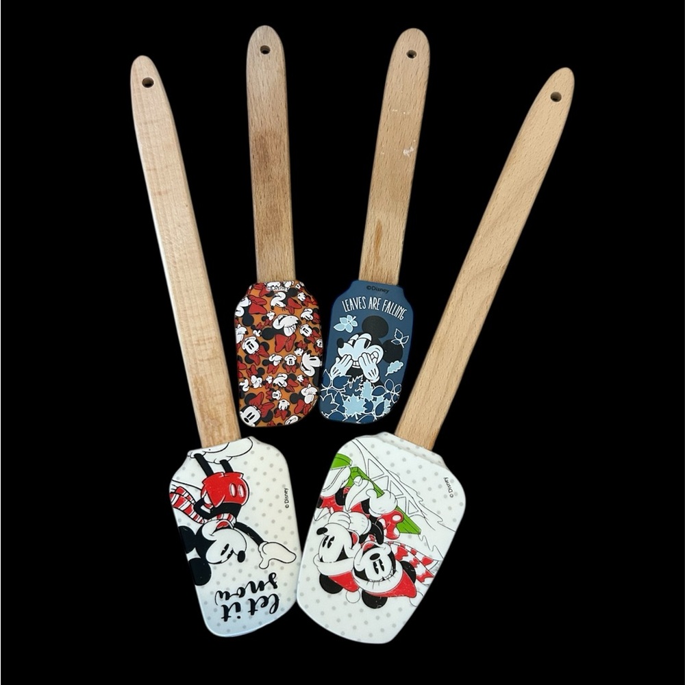 Disney Black and White Kitchen Accessories Set